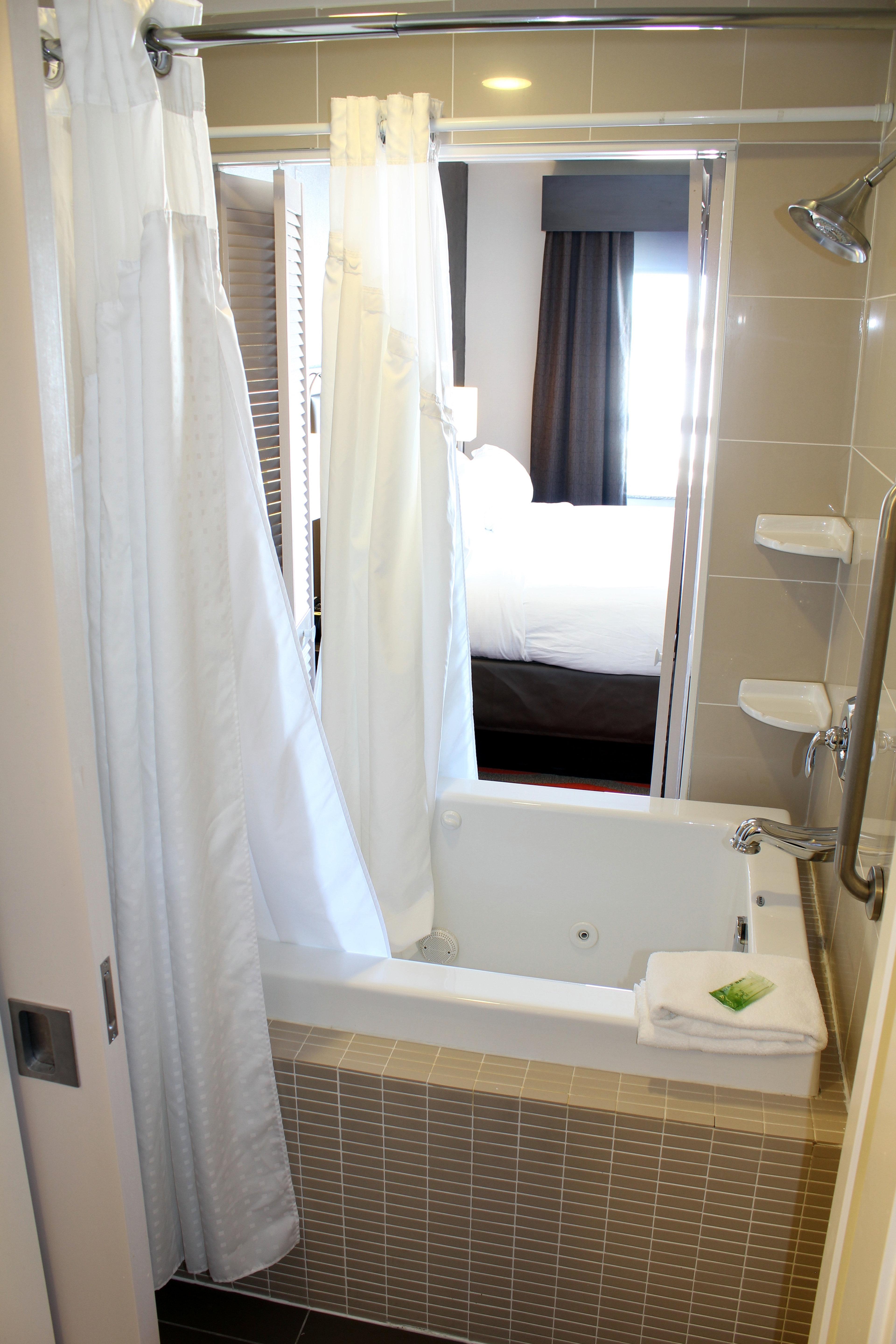 Chateau & 2* Bonnyville